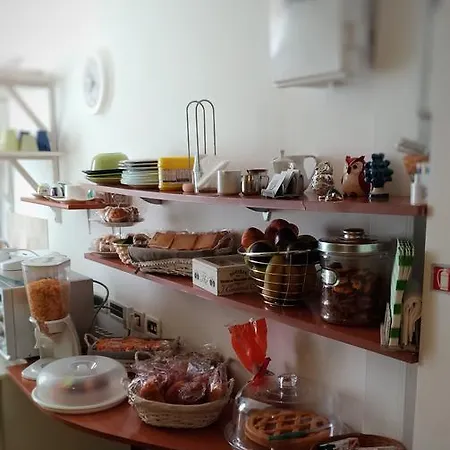 Alojamento de Acomodação e Pequeno-almoço Sant'anna Roma